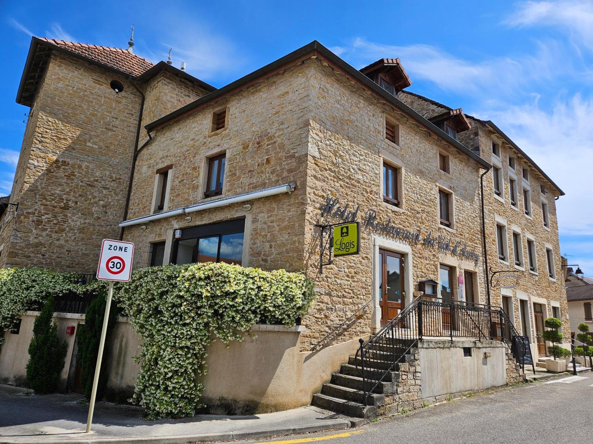 Le Val D'Amby Hotel Hieres-Sur-Amby Exterior photo